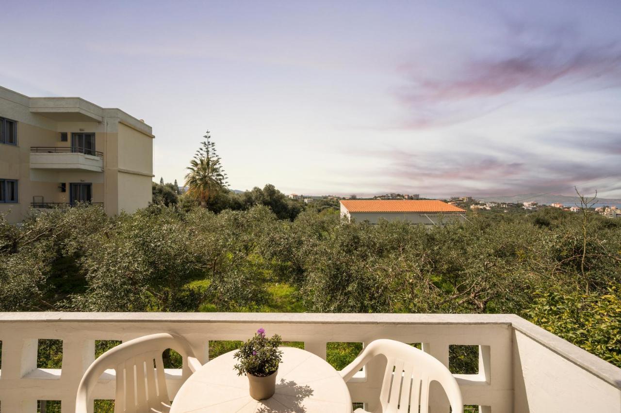 Captain Michalis Apartments Galatas  ภายนอก รูปภาพ